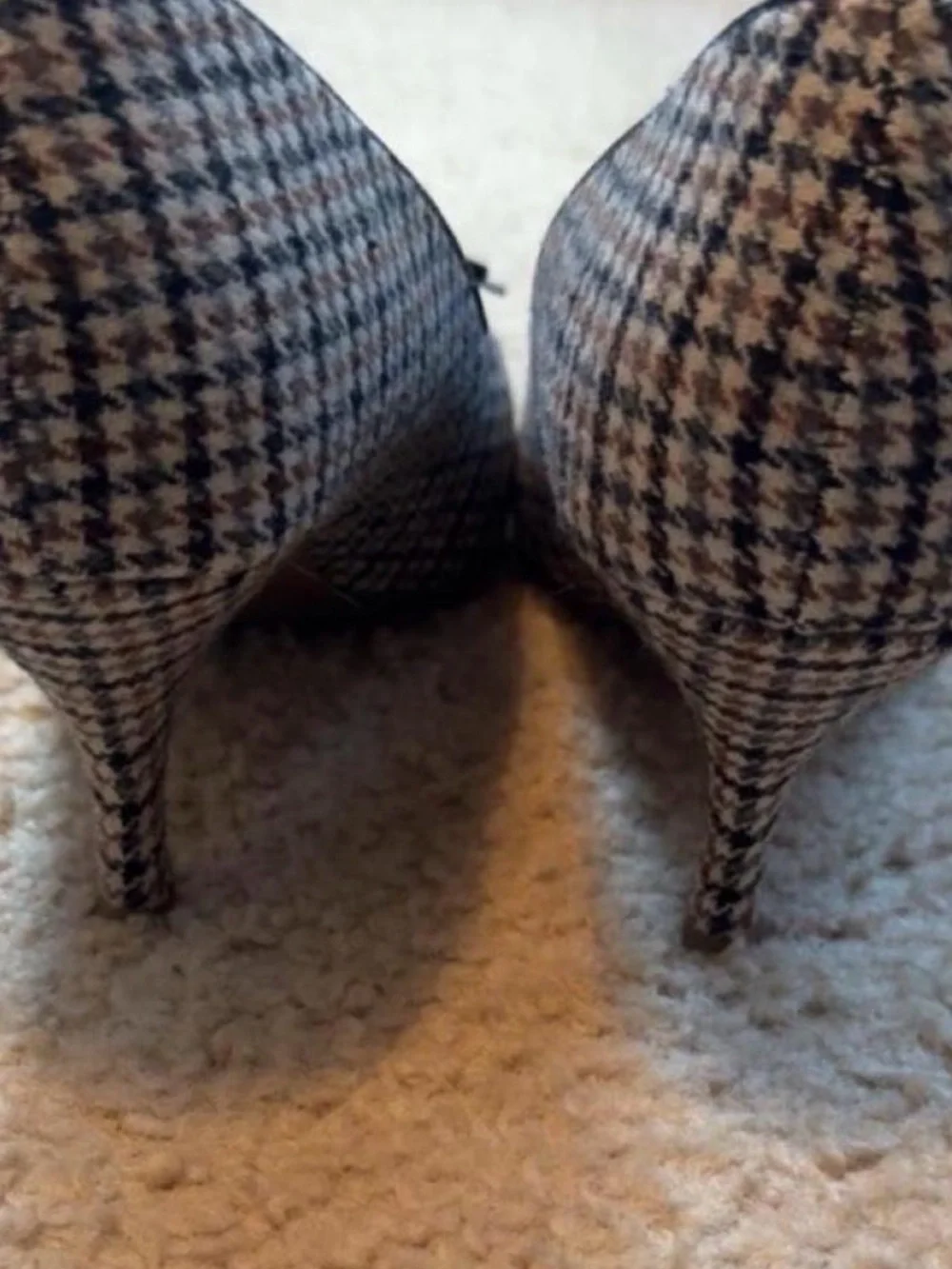 NWOT- Liz Claiborne Black & White Mixed Houndstooth Pointed-kitten Heels